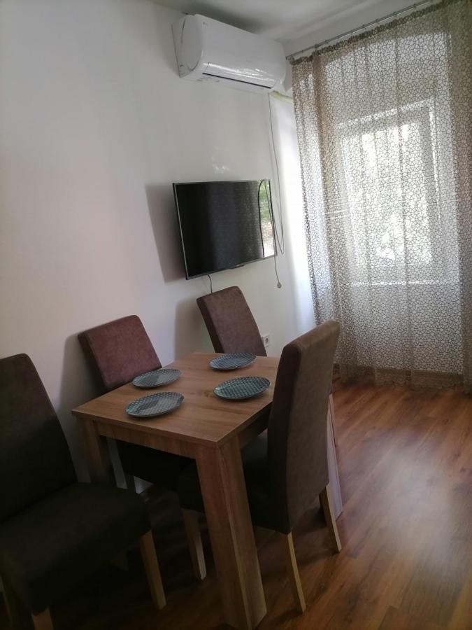 Apartmani 15 Cetinje Exterior photo