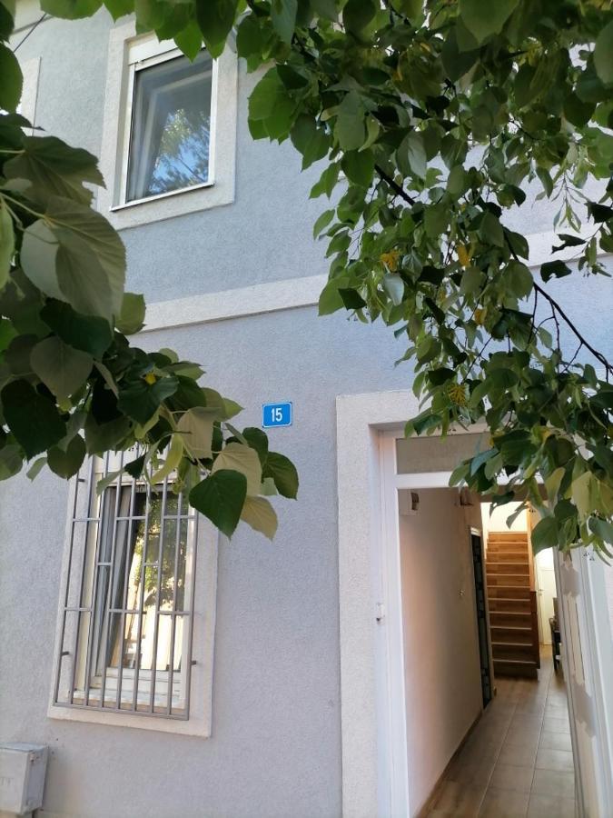 Apartmani 15 Cetinje Exterior photo