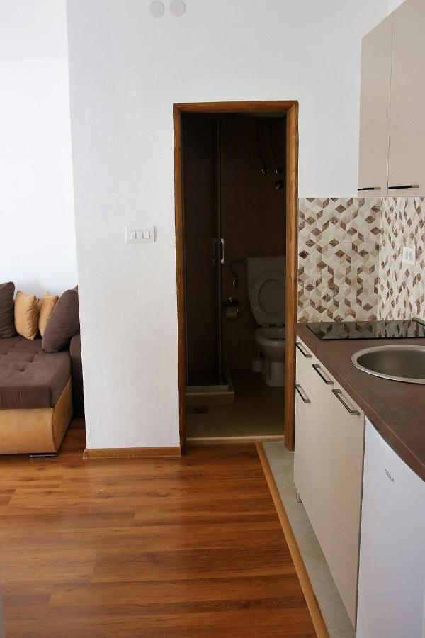 Apartmani 15 Cetinje Exterior photo