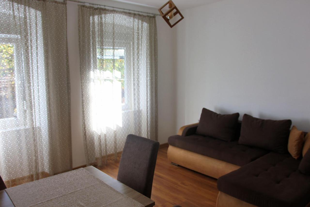 Apartmani 15 Cetinje Exterior photo