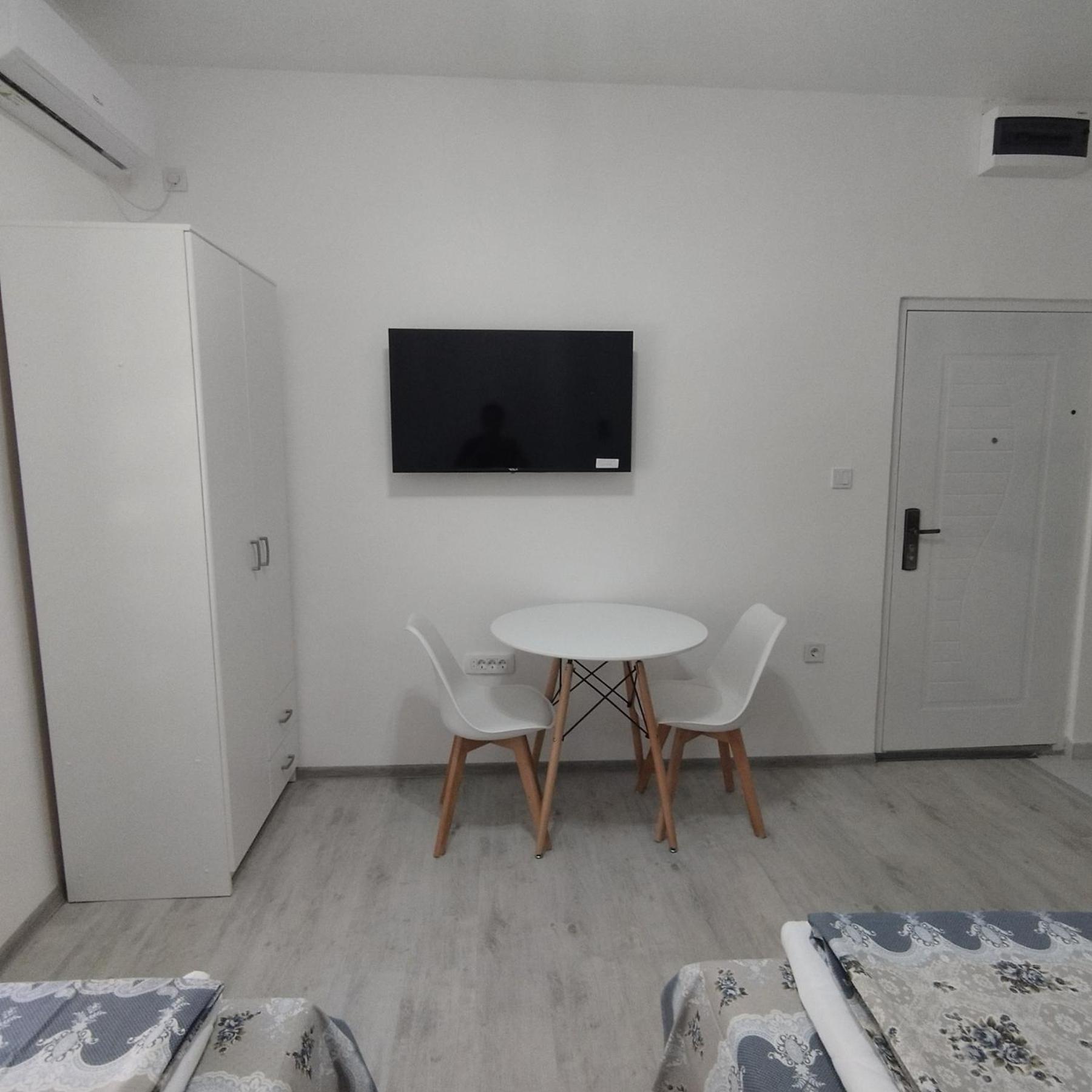 Apartmani 15 Cetinje Exterior photo